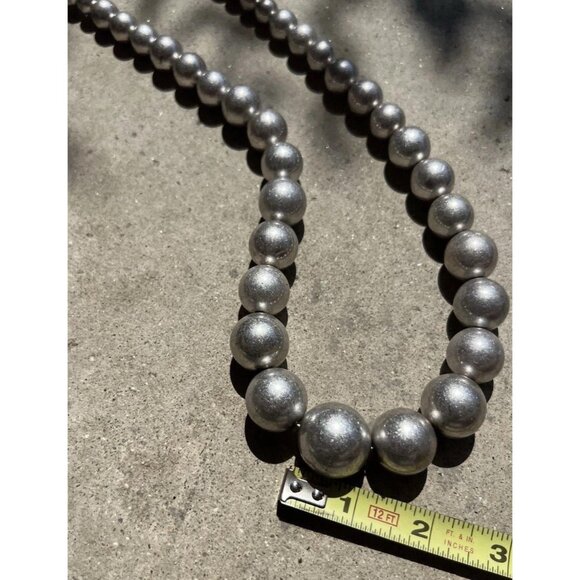 Vintage Silver Graduated Large Round Bead Women’s Necklace Sz 29” - Picture 9 of 13